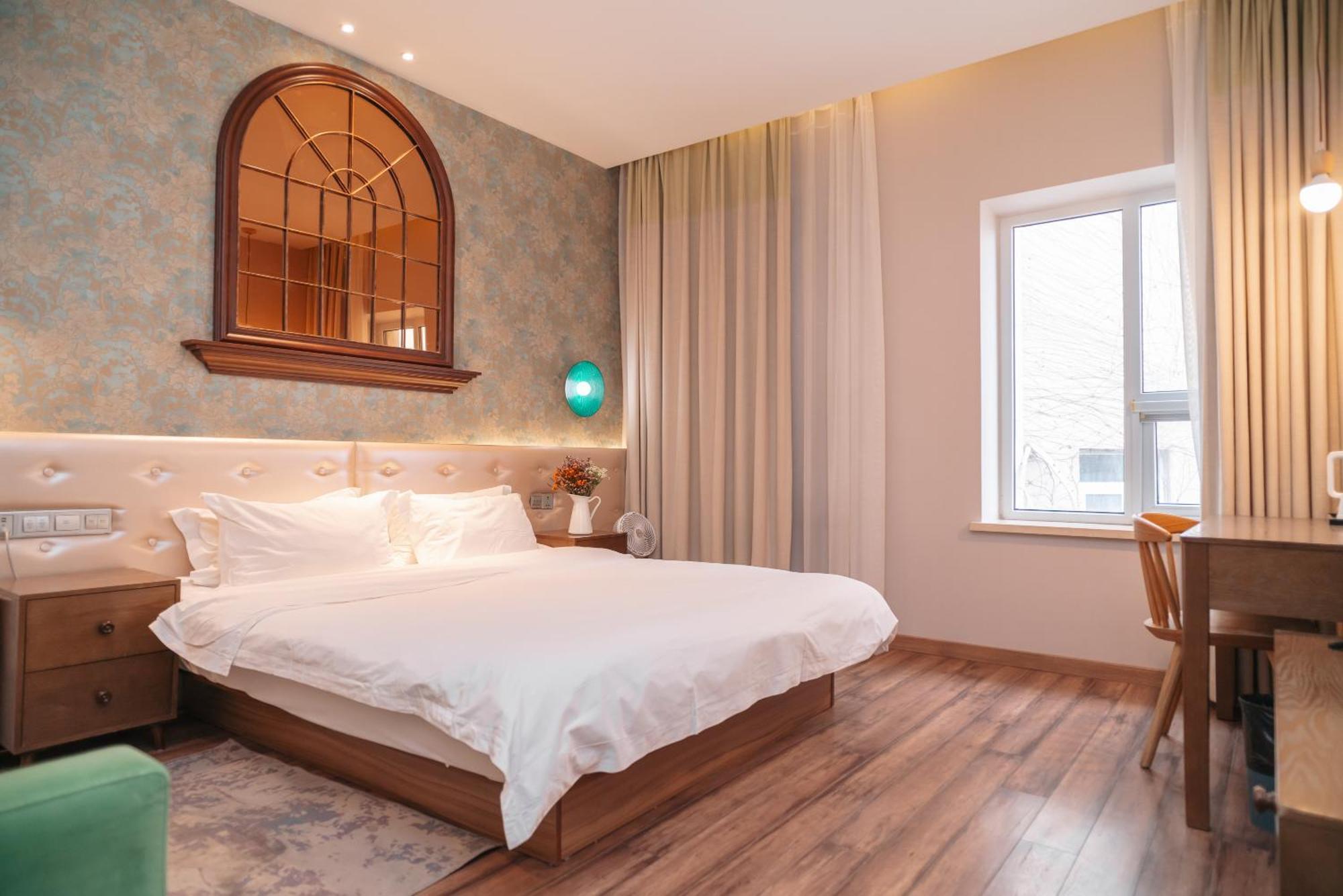 Qingdao Kaiyue Hotel Zhongshan Road St Michael'S Cathedral And Zhanqiao Pier Phòng bức ảnh