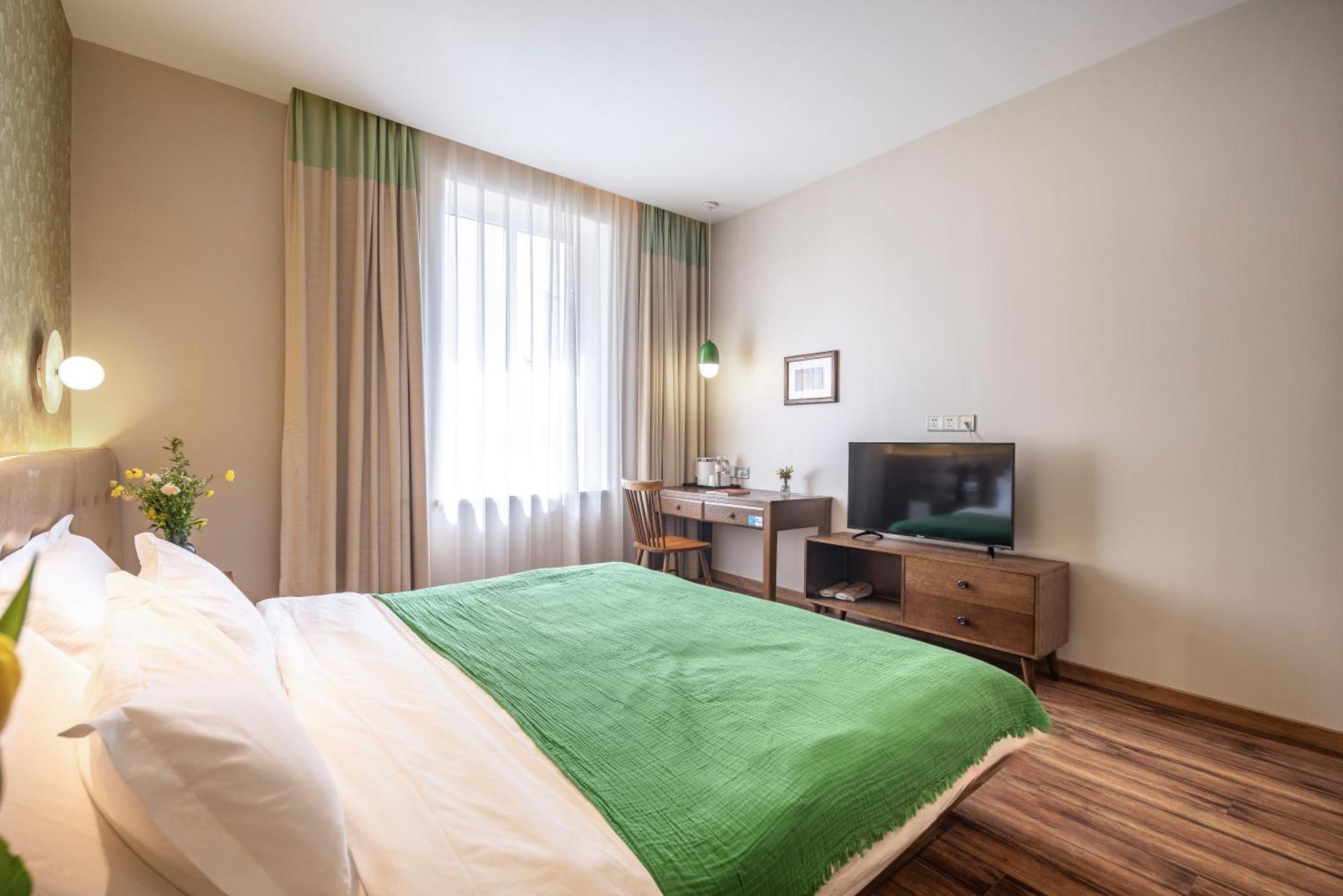 Qingdao Kaiyue Hotel Zhongshan Road St Michael'S Cathedral And Zhanqiao Pier Ngoại thất bức ảnh